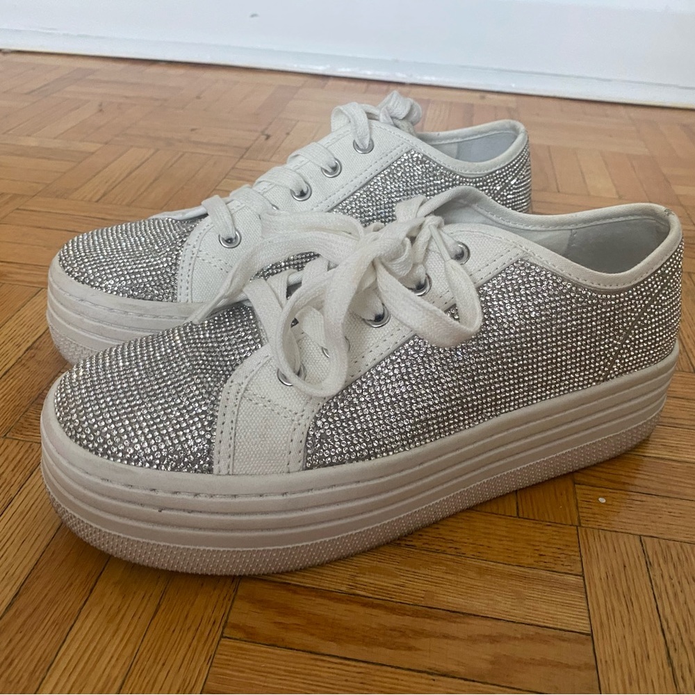 Steve Madden Size 8 30-R Silver Multi Platform Sneakers with Rhinestones